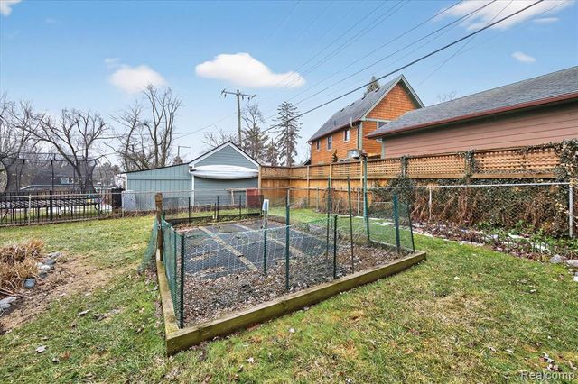 1405 W Liberty Street, Ann Arbor, MI 48103