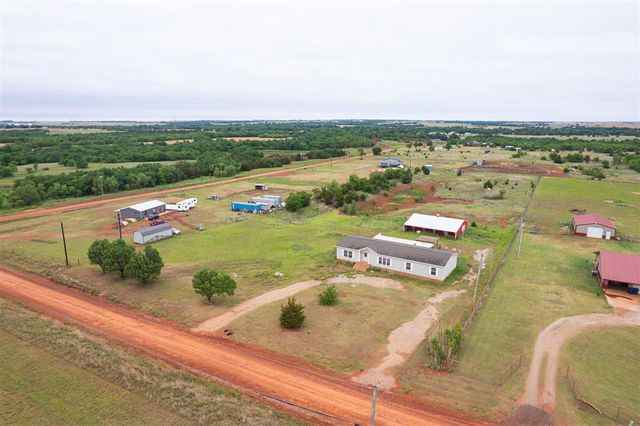 18186 W Charter Oak Road, Cashion, OK 73016