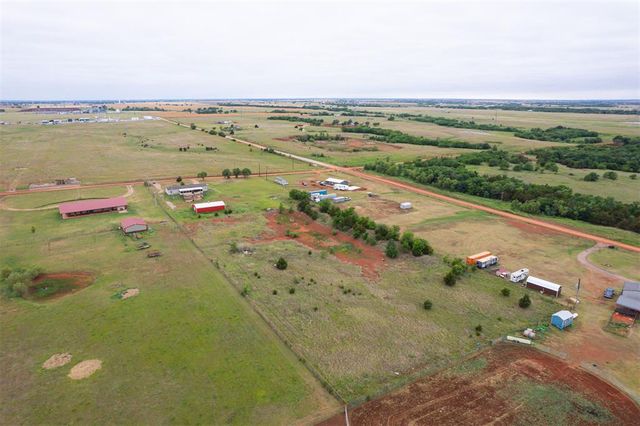 18186 W Charter Oak Road, Cashion, OK 73016