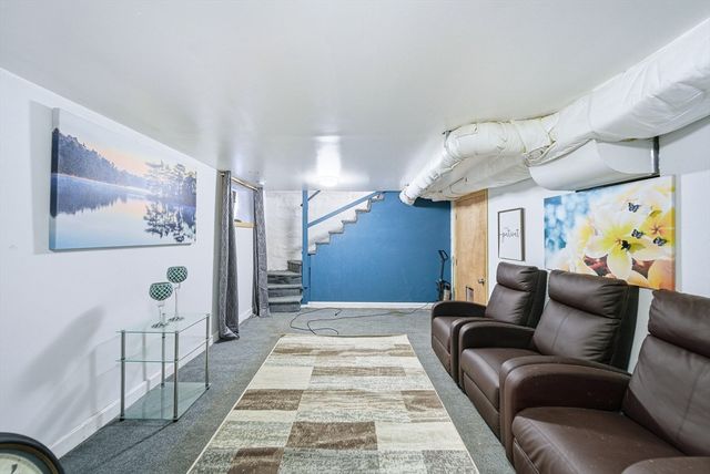 12 Eade St, Lynn, MA 01902