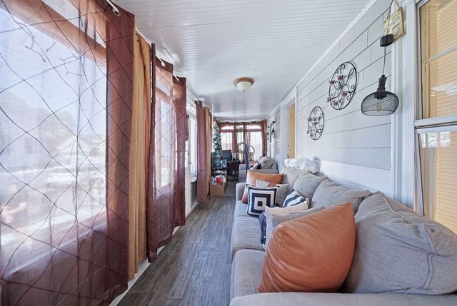 12 Eade St, Lynn, MA 01902