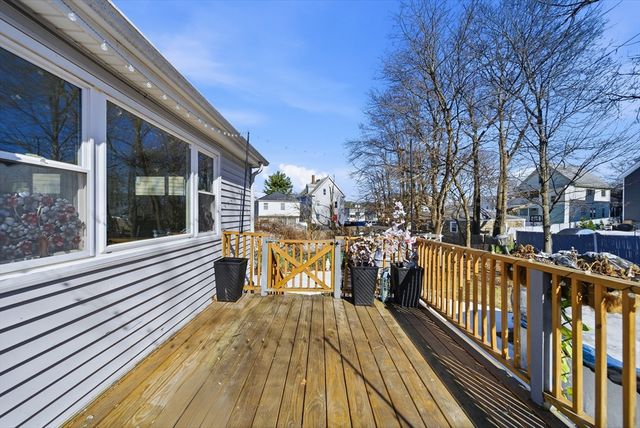 12 Eade St, Lynn, MA 01902