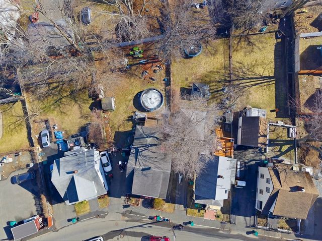 12 Eade St, Lynn, MA 01902