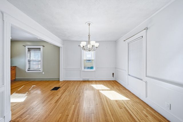 12 Eade St, Lynn, MA 01902