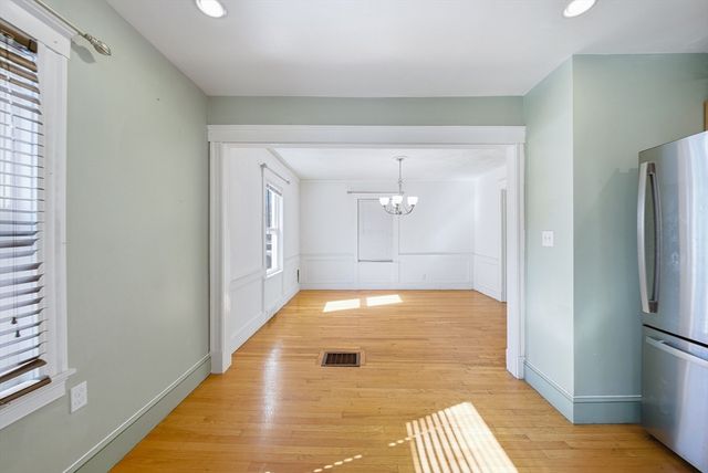 12 Eade St, Lynn, MA 01902