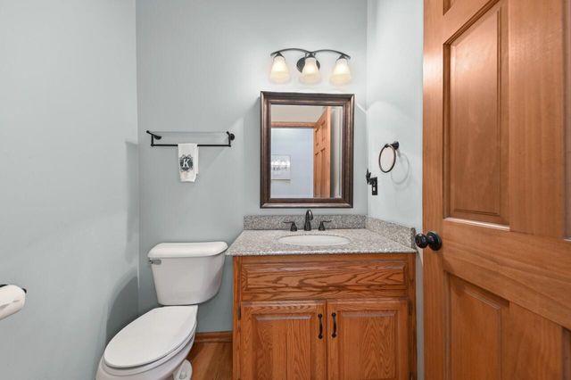 N66W13568 Crestwood DRIVE, Menomonee Falls, WI 53051