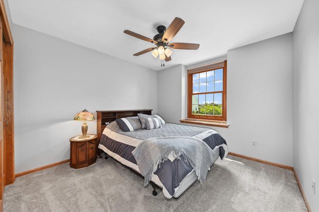 N66W13568 Crestwood DRIVE, Menomonee Falls, WI 53051