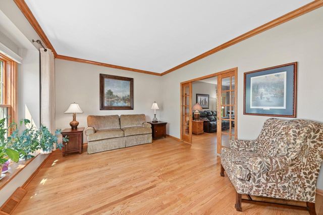 N66W13568 Crestwood DRIVE, Menomonee Falls, WI 53051