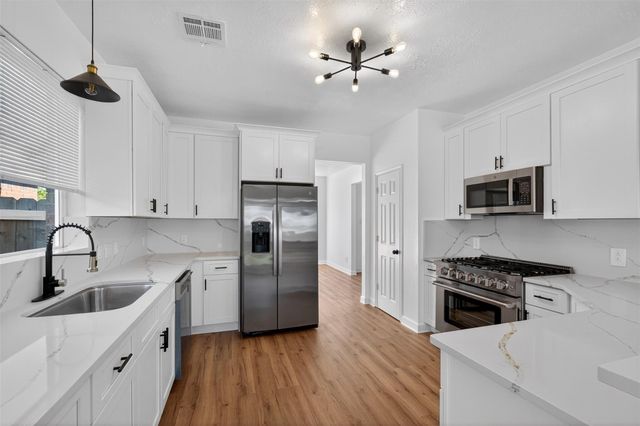 4114 Custer Creek Drive, Missouri City, TX 77459