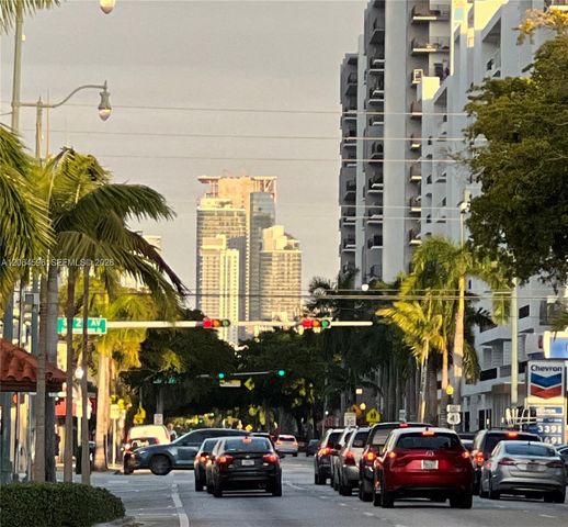 2268 SW 8th St 5, Miami, FL 33135
