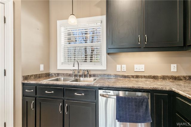 13789 Brandon James, Northport, AL 35475