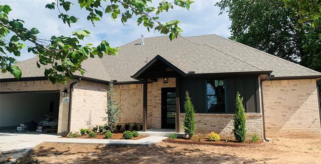 267 NW 10th Street, Newcastle, OK 73065