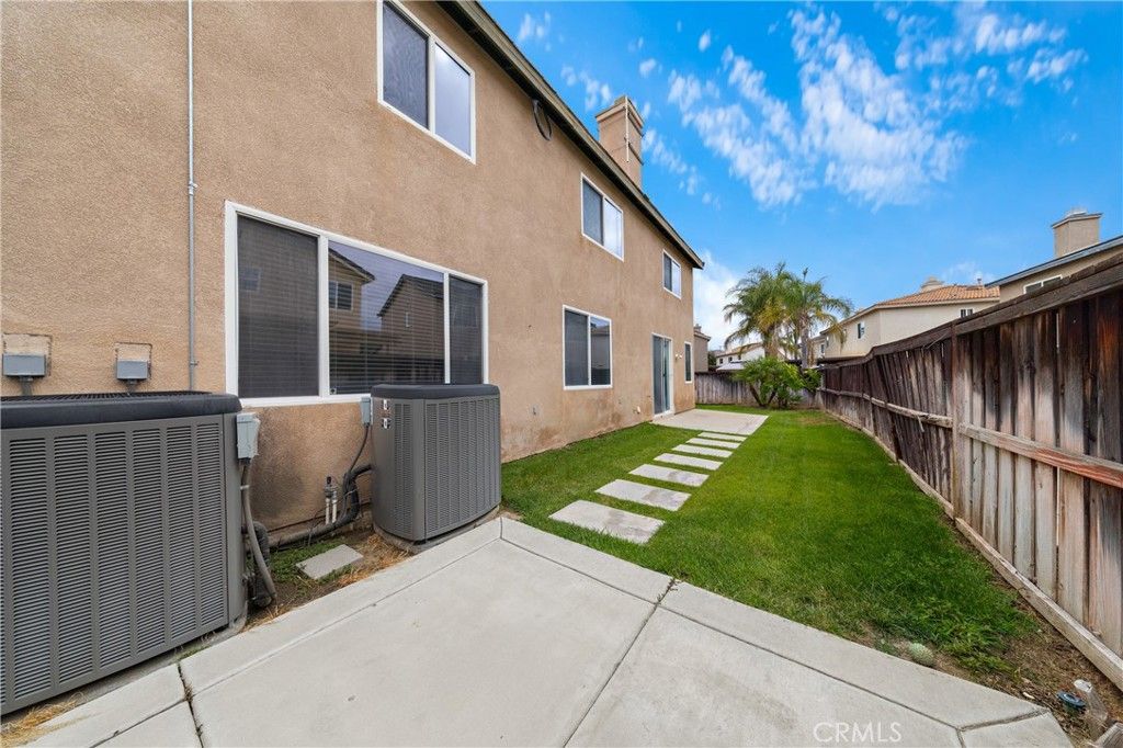 Image 32 of property listing at 29804 Cheshire Court, Menifee, CA 92584