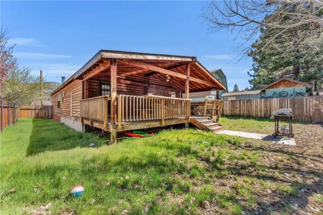 1124 W Country Club Boulevard, Big Bear City, CA 92314