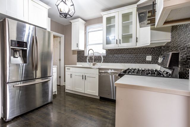 6347 W Henderson Street, Chicago, IL 60634