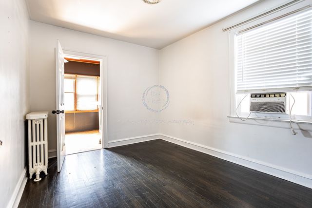 6347 W Henderson Street, Chicago, IL 60634