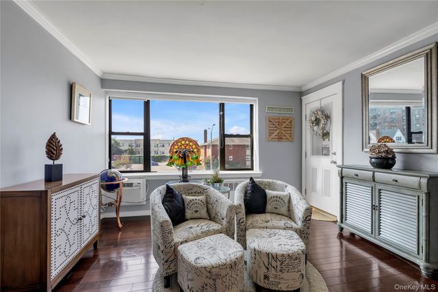 333 E Broadway 1D, Long Beach, NY 11561