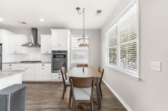 76 Crossandra Avenue, Summerville, SC 29483