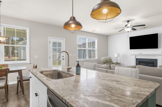 76 Crossandra Avenue, Summerville, SC 29483