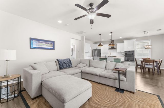 76 Crossandra Avenue, Summerville, SC 29483