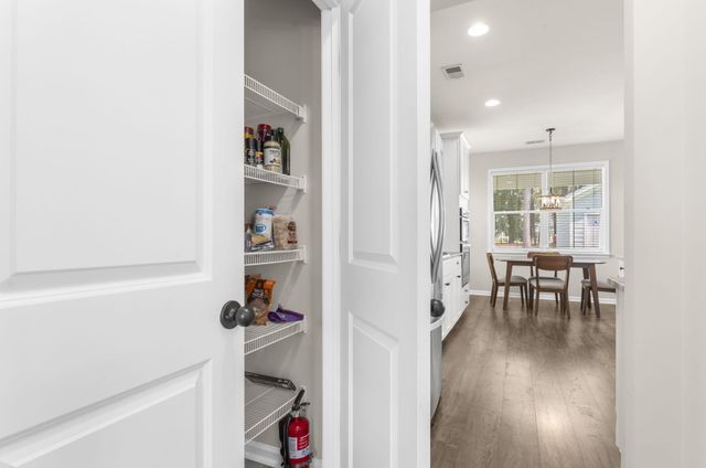76 Crossandra Avenue, Summerville, SC 29483
