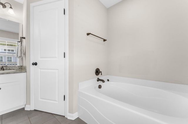 76 Crossandra Avenue, Summerville, SC 29483