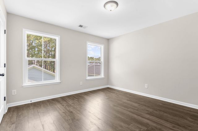 76 Crossandra Avenue, Summerville, SC 29483