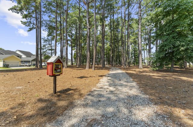 76 Crossandra Avenue, Summerville, SC 29483