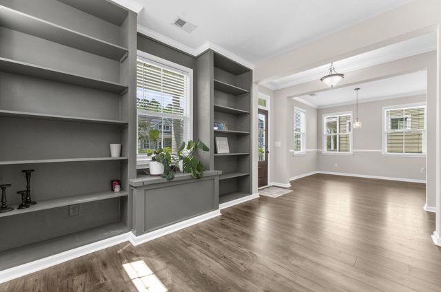 76 Crossandra Avenue, Summerville, SC 29483