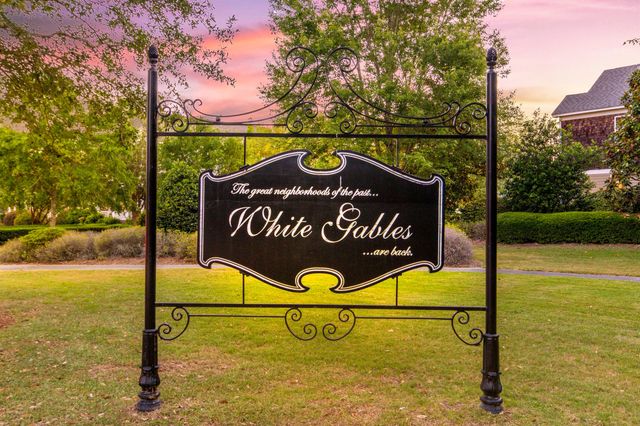 76 Crossandra Avenue, Summerville, SC 29483