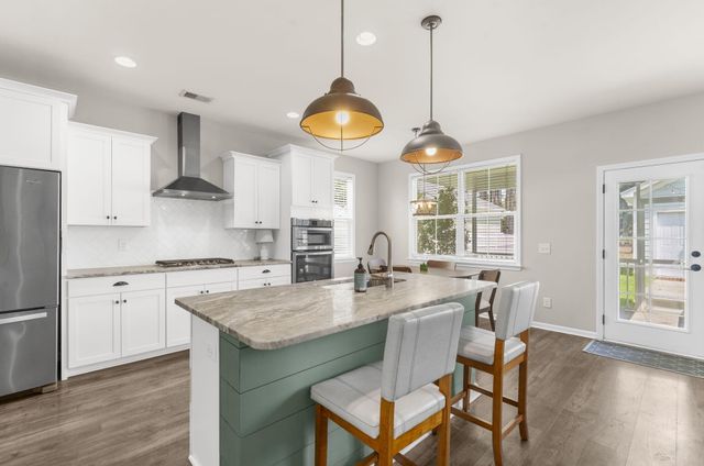 76 Crossandra Avenue, Summerville, SC 29483