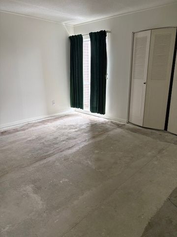 3302 Charlemagne Cir, Ross Twp, PA 15237