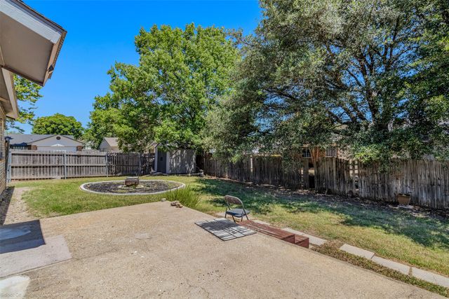 214 Mapleridge Drive, Rockwall, TX 75032