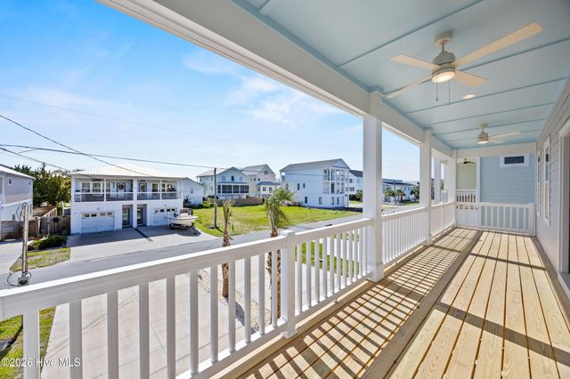 1516 Pinfish Lane, Carolina Beach, NC 28428