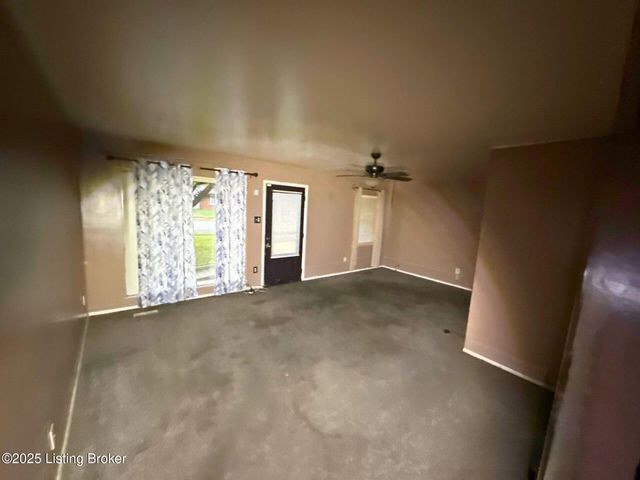 1716 Marlowe Dr, Clarksville, IN 47129