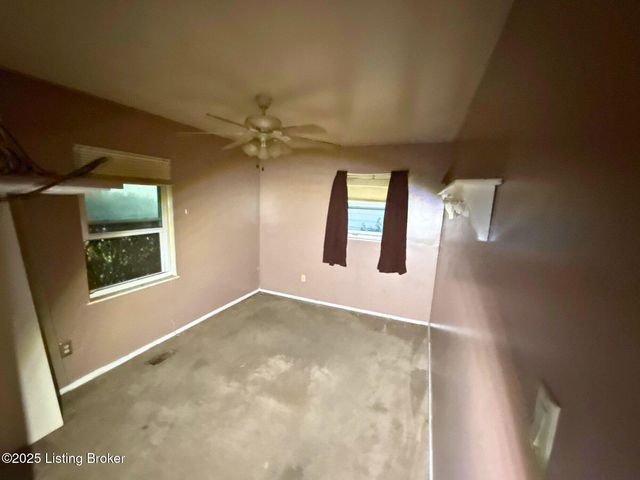 1716 Marlowe Dr, Clarksville, IN 47129