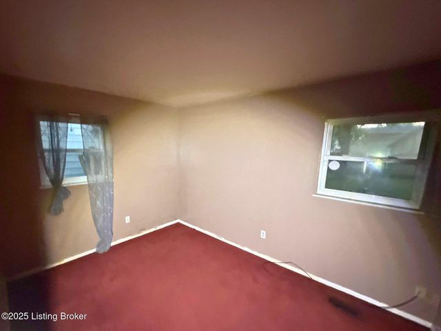 1716 Marlowe Dr, Clarksville, IN 47129