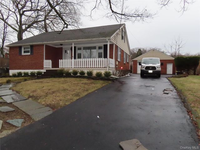 3 Birch Street, Airmont, NY 10952