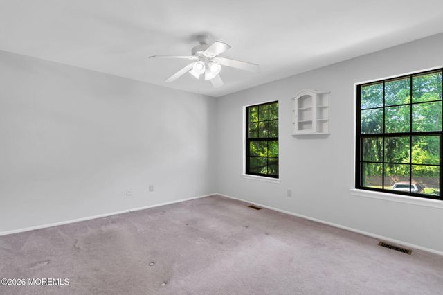 242 Perth Hill Court, Aberdeen, NJ 07747