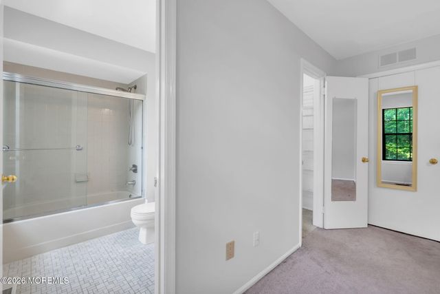 242 Perth Hill Court, Aberdeen, NJ 07747