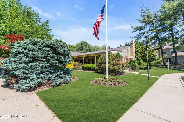 242 Perth Hill Court, Aberdeen, NJ 07747
