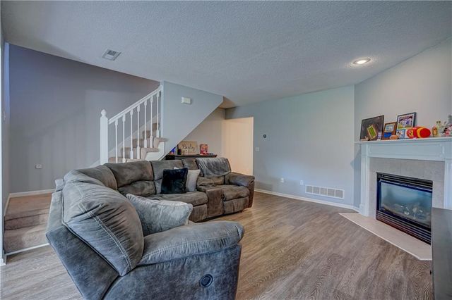 1314 SE Norwood Drive, Lee's Summit, MO 64081