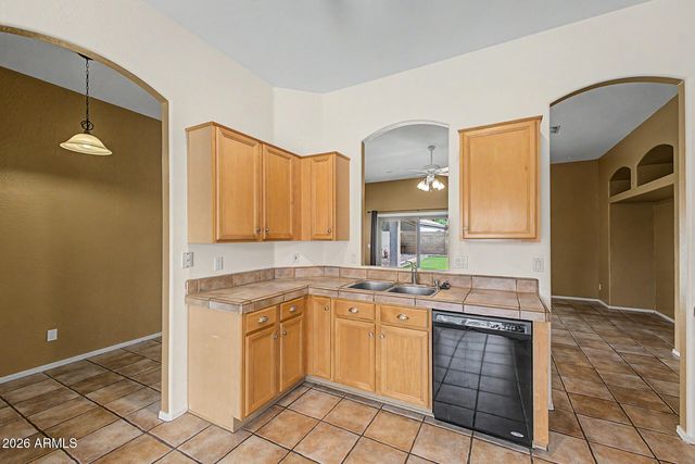 741 E RANCH Road, Gilbert, AZ 85296