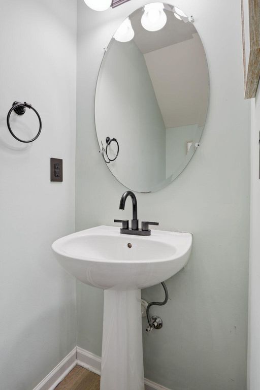 Image 15 of property listing at 8741 Grassy Oak Trail, North Charleston, SC 29420