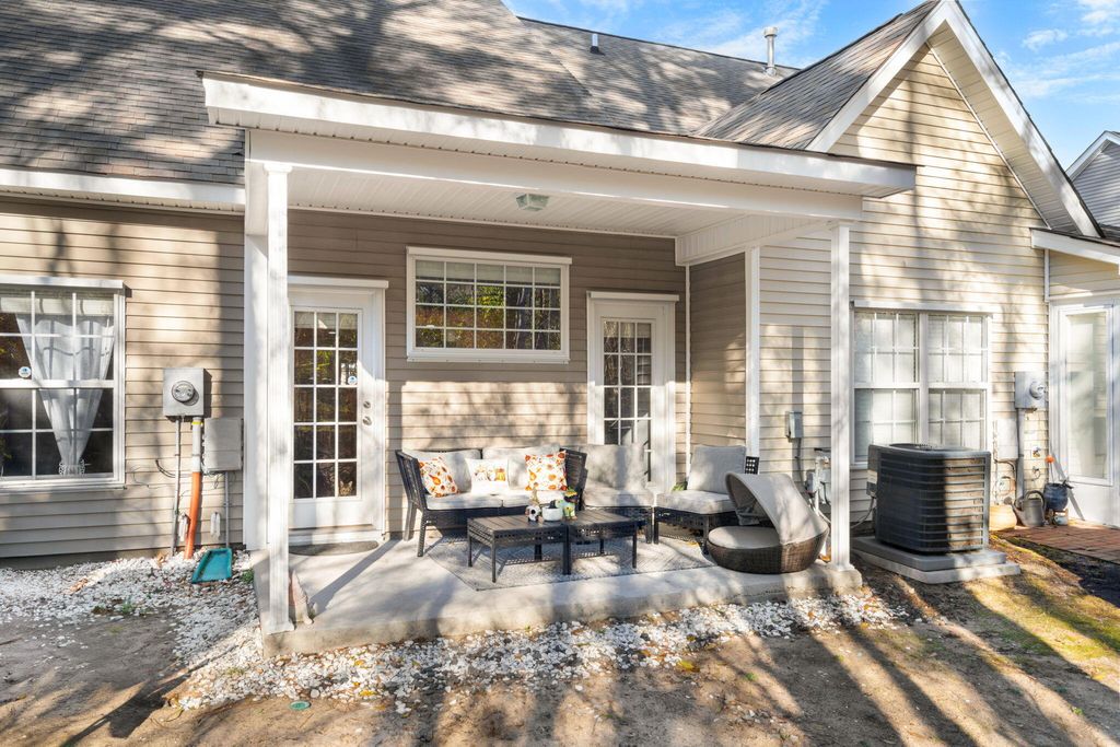 Image 31 of property listing at 8741 Grassy Oak Trail, North Charleston, SC 29420