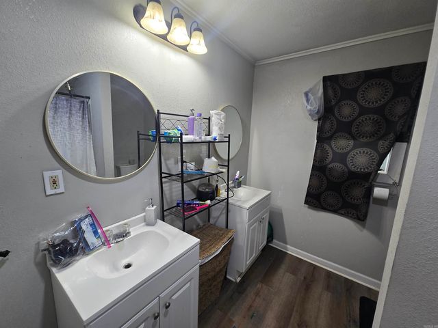 1100 E Rock Street, Morrilton, AR 72110