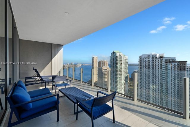 300 Biscayne Blvd Way 3302, Miami, FL 33131