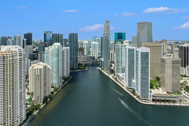 300 Biscayne Blvd Way 3302, Miami, FL 33131