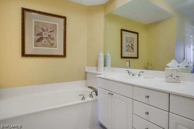 400 FLAGSHIP DR 604, Naples, FL 34108