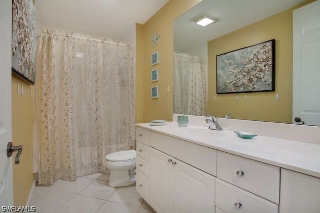 400 FLAGSHIP DR 604, Naples, FL 34108